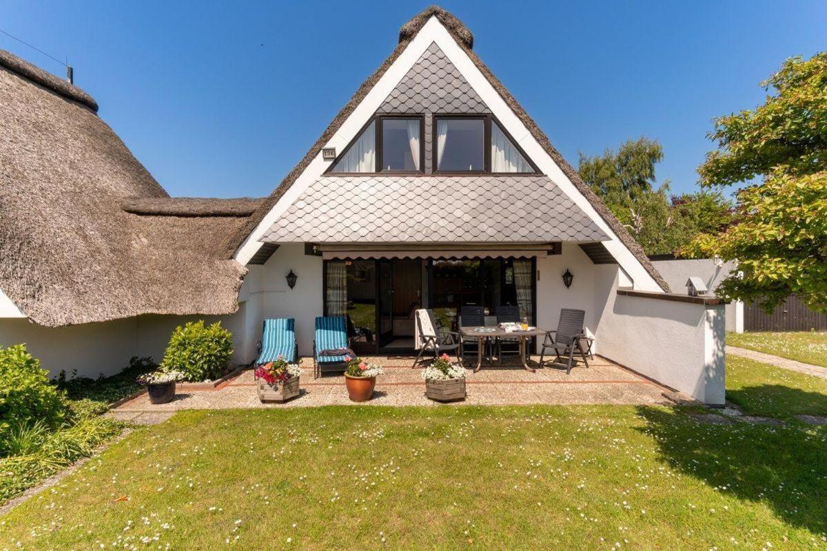 Am-Hohen-Ufer-Reetdach-Haus-Ocean-Breeze-136 Villa Grossenbrode Exterior photo