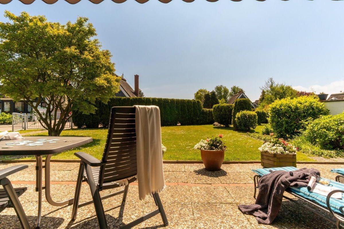 Am-Hohen-Ufer-Reetdach-Haus-Ocean-Breeze-136 Villa Grossenbrode Exterior photo